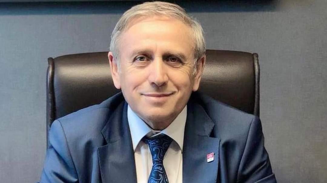 CHP’Lİ KAYA, YILDIZ TEKNİK ÜNİVERSİTESİNİN KİŞİYE ÖZEL ÖĞRETİM ÜYESİ İLANINI CUMHURBAŞKANLIĞINA SORDUM