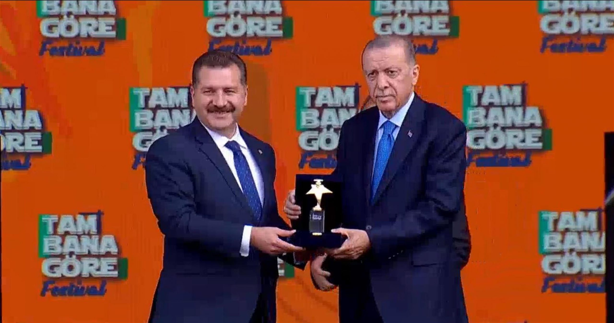 Başkan Yılmaz Bu ödül Sayın Cumhurbaşkanımız Recep Tayyip Erdoğan’dan aldığımız 4’üncü ödül oldu