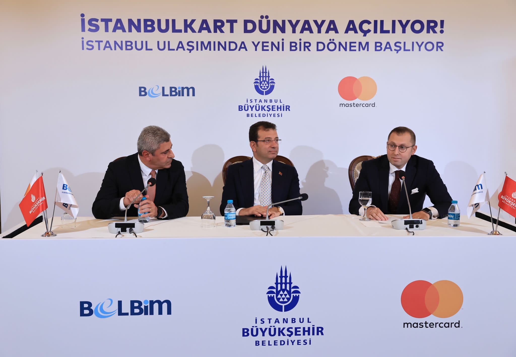 TOPLU ULAŞIMDA VE ALIŞVERİŞTE YENİ DÖNEM: İSTANBULKART DÜNYAYA AÇILIYOR