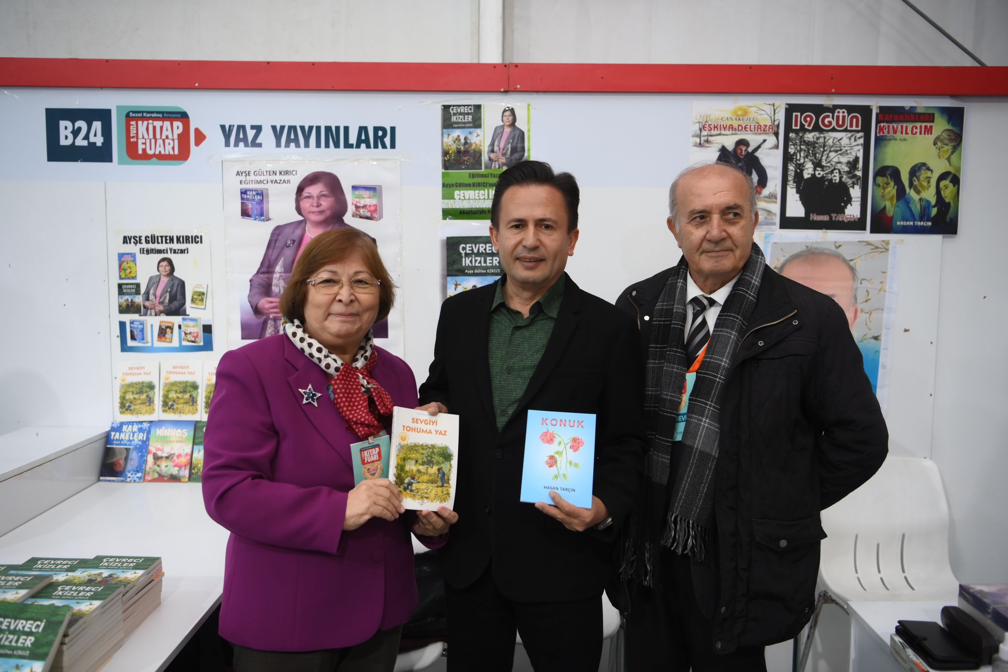 TUZLA BELEDİYESİ 5’İNCİ KİTAP FUARI SEZAİ KARAKOÇ ANISINA BAŞLADI