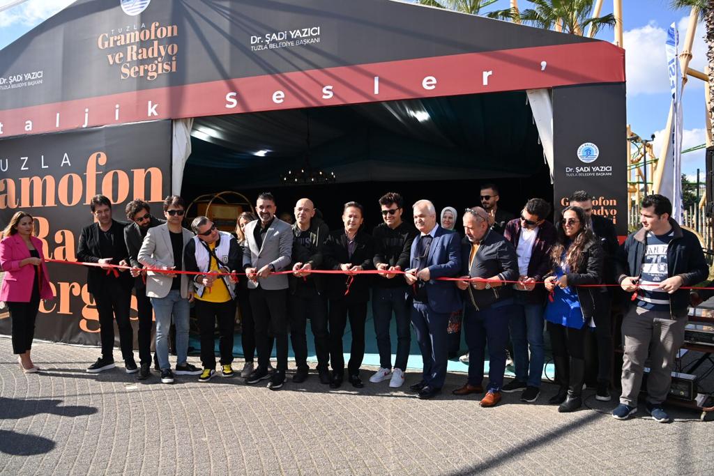 GRAMOFON VE RADYO’NUN GEÇMİŞTEN GÜNÜMÜZE YOLCULUĞU TUZLA’DA