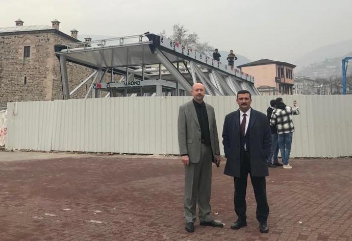 İYİ Parti Bursa il Başkanı Türkoğlu, Hanlar Bölgesi’ndeki garabeti sert bir dille kınadı.