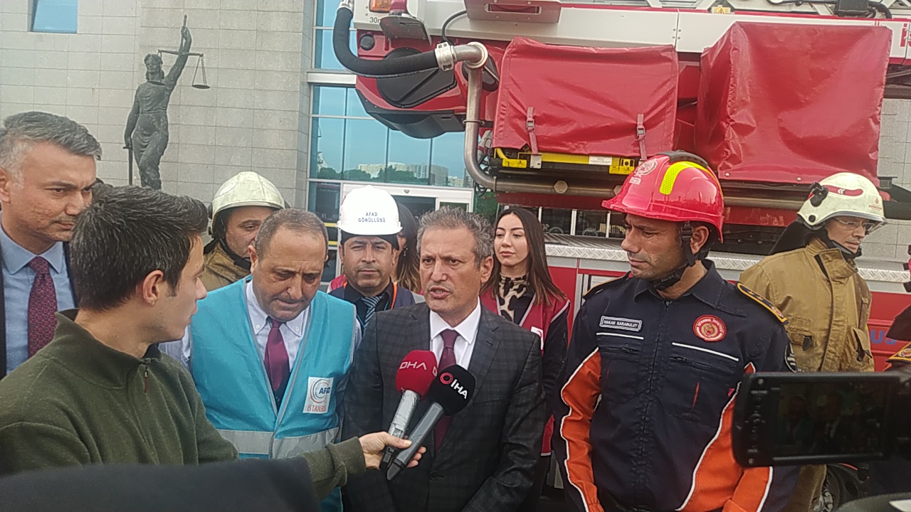 Anadolu Cumhuriyet Başsavcılığı’nda yapılan yangın tatbikatı gerçeğini aratmadı