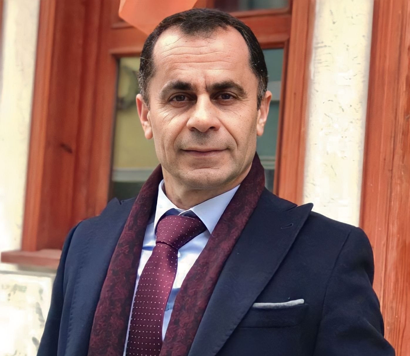 Tanınmış iş insanı ve siyasetçi Ömer Urgun’dan anlamlı yılbaşı kutlama mesajı.