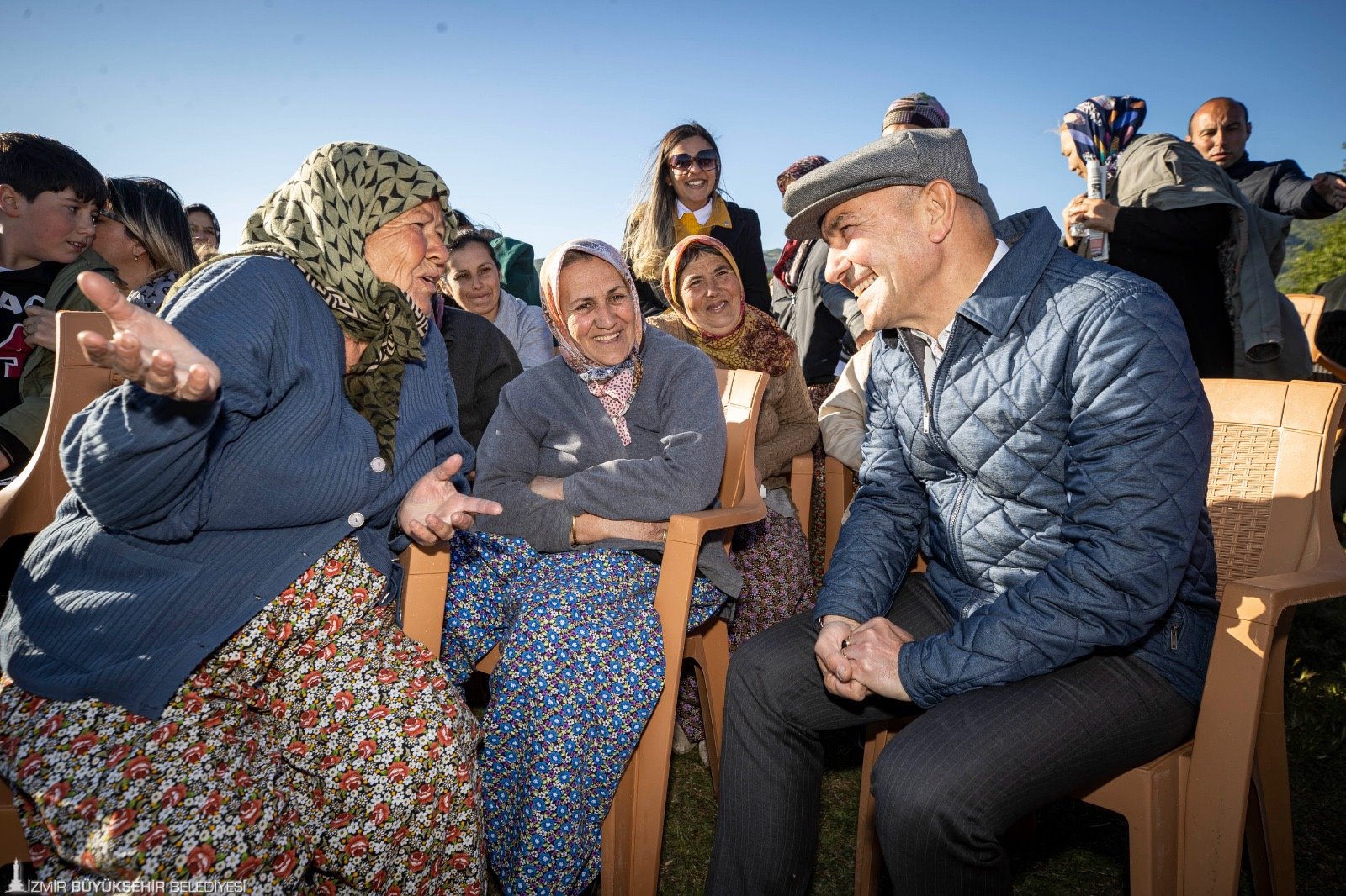 Başkan Soyer İzmirli markasıyla tüketicileri de sağlıklı gıdayla buluşturdu.