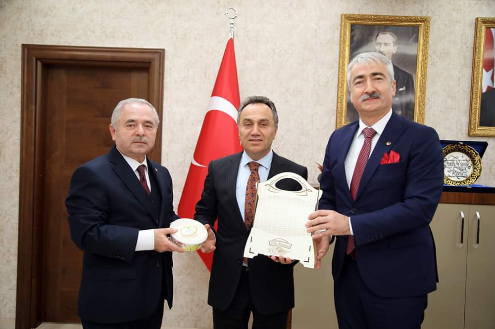 ZİLE TİCARET VE SANAYİ ODASI’NDAN GOP ÜNİVERSİTESİ REKTÖRÜ PROF. DR. FATİH YILMAZ’A ZİYARET