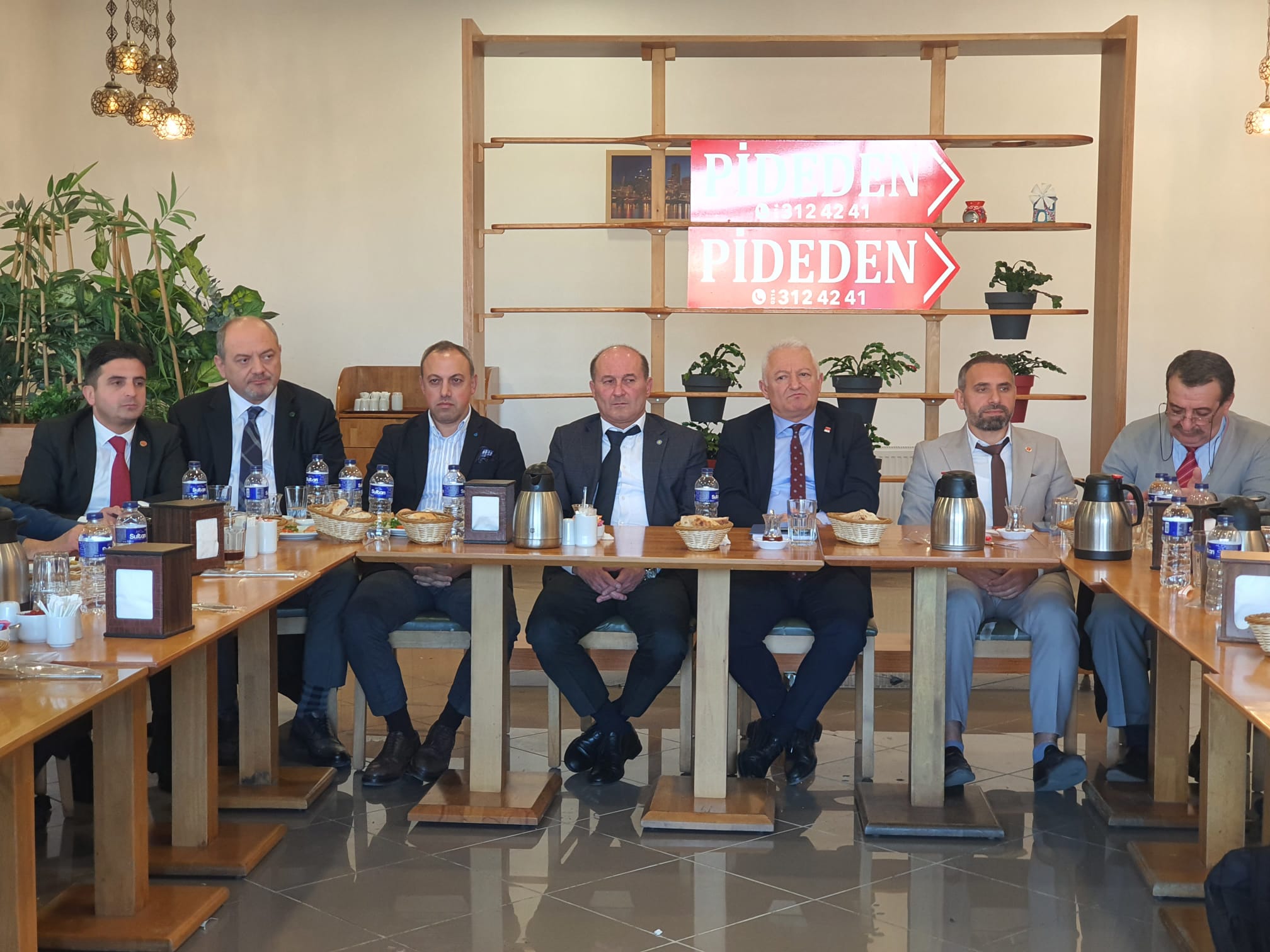 Çekmeköy Altılı masa ilçe Başkanları 10 Ocak Çalışan Gazeteciler Gününü kutladı