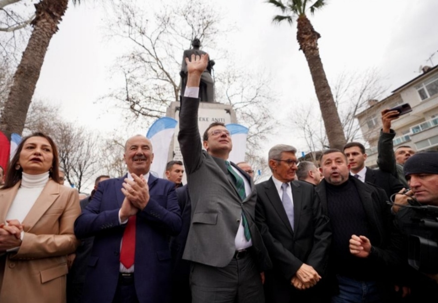 BAŞKAN İMAMOĞLU BURSA’DA: MİLLETİMİZİN HAKKINI VE İRADESİNİ ASLA YEDİRMEM