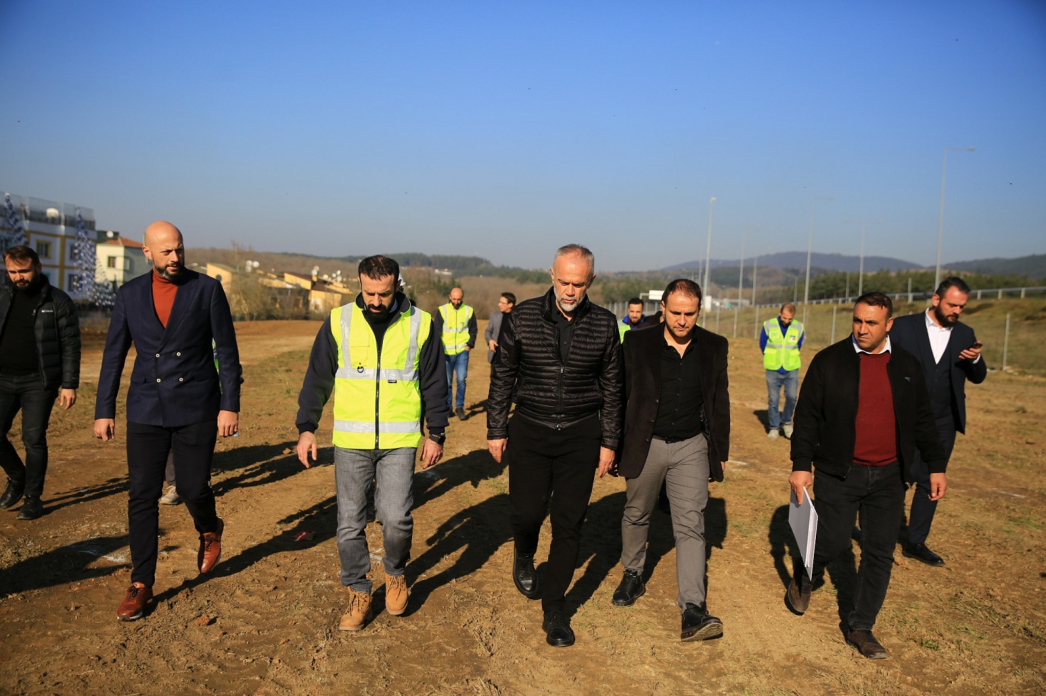 ÇEKMEKÖY’DE YENİ SPOR VE SOSYAL TESİSLERDE ÇALIŞMALAR BAŞLADI