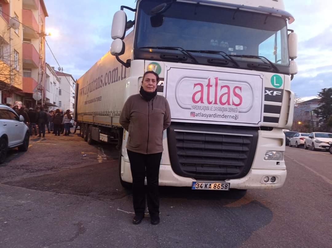 Atlas Yardımlaşma Derneği Deprem bölgesine ilk yardım elini uzattı