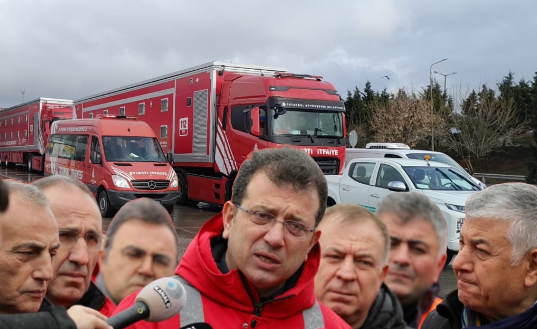 İSTANBUL BÜYÜKŞEHİR BELEDİYESİ, 421 PERSONEL VE 94 ARAÇLA DEPREM BÖLGESİNE HAREKET ETTİ