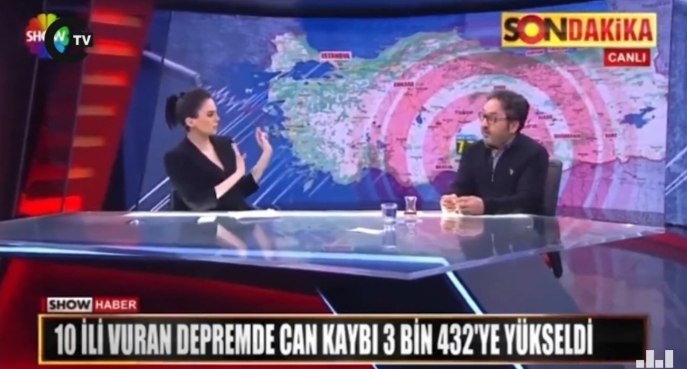 Show TV Ana Haber sunucusu Dilara Gönder, masaya vura vura istifa ettiğini duyurdu