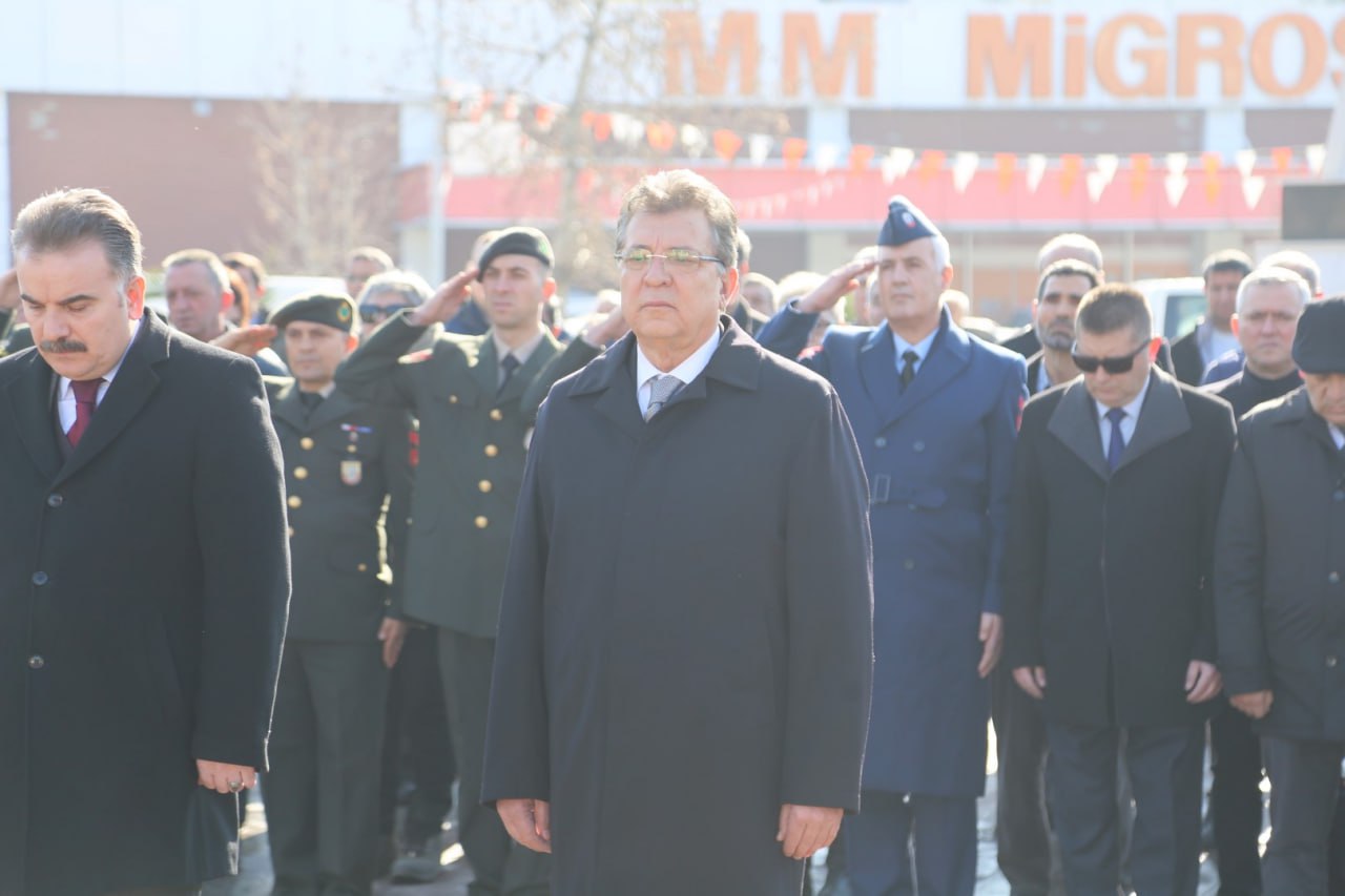 EDREMİT KAYMAKAMI ŞEHİT HAMDİ BEY ANILDI