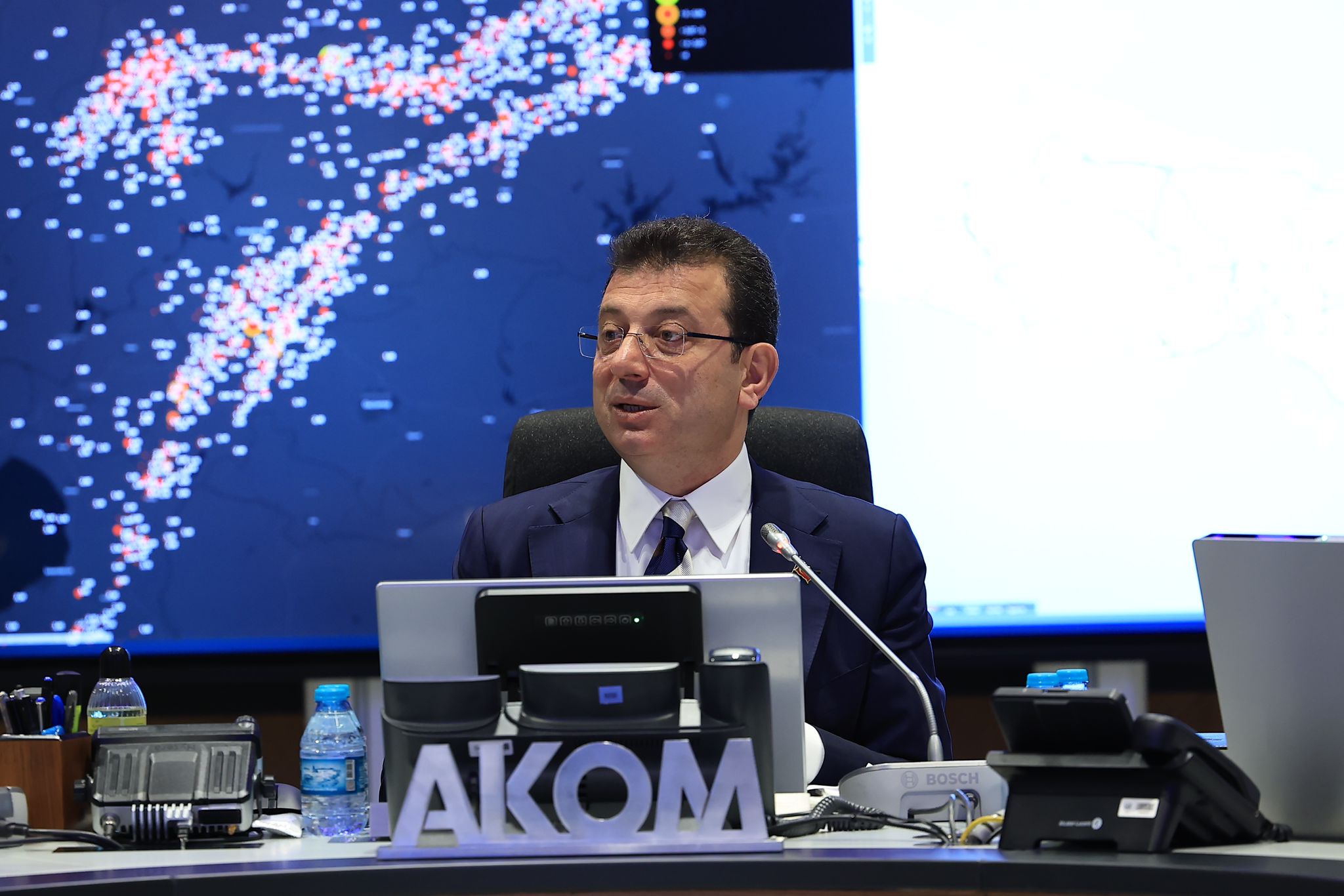 İBB Başkanı Ekrem İmamoğlu, “Biraz da aynaya bakarak kendime söylüyorum; ‘Yeter artık’. ‘Yeter artık’;
