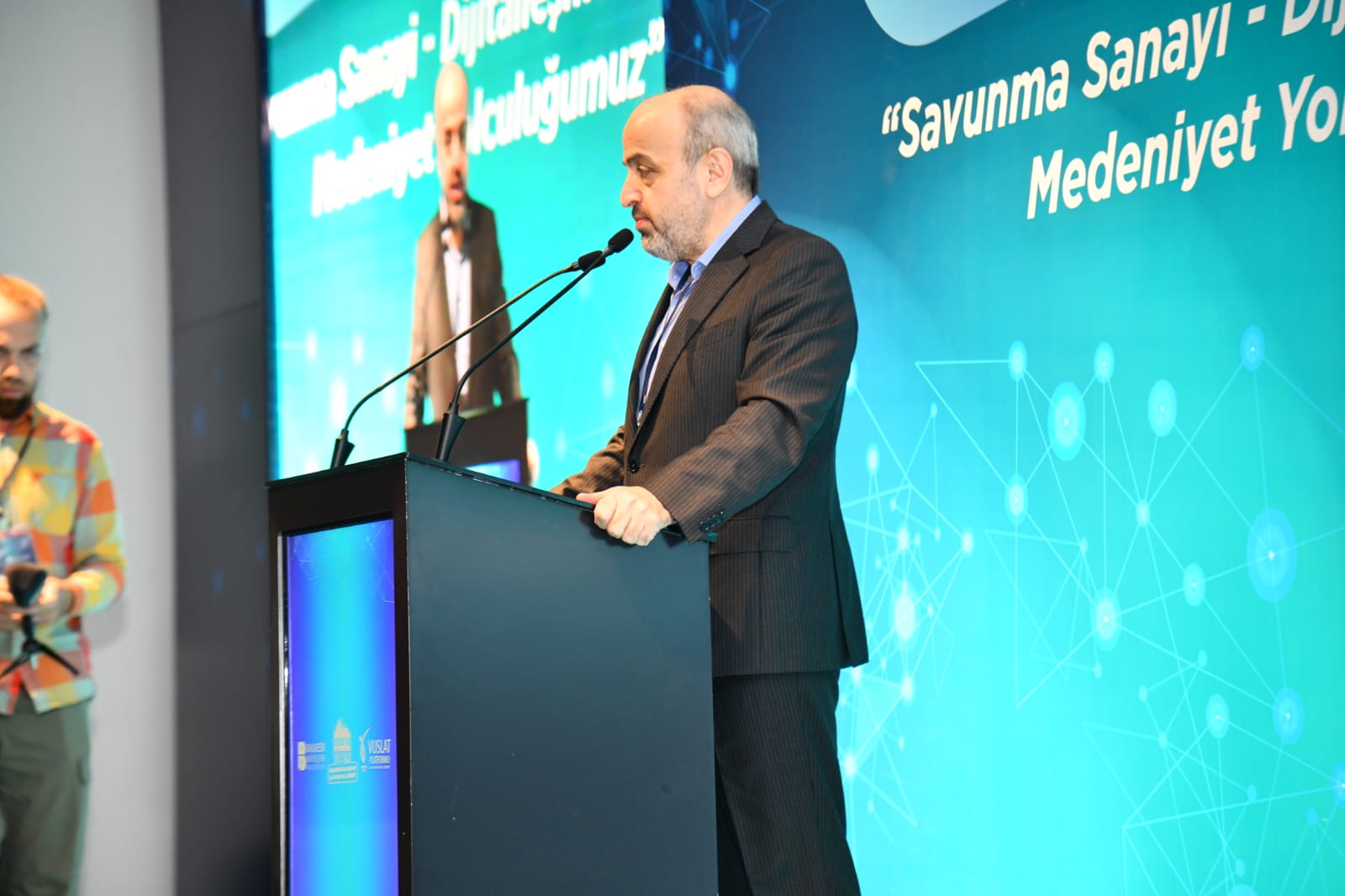 ÇEKMEKÖY ŞEHİT ÖMER HALİSDEMİR KIZ ANADOLU İHL’DEN DEPREM BÖLGESİNE YARDIM KAMPANYASI KARDEŞLERİMİZİN YANINDAYIZ!