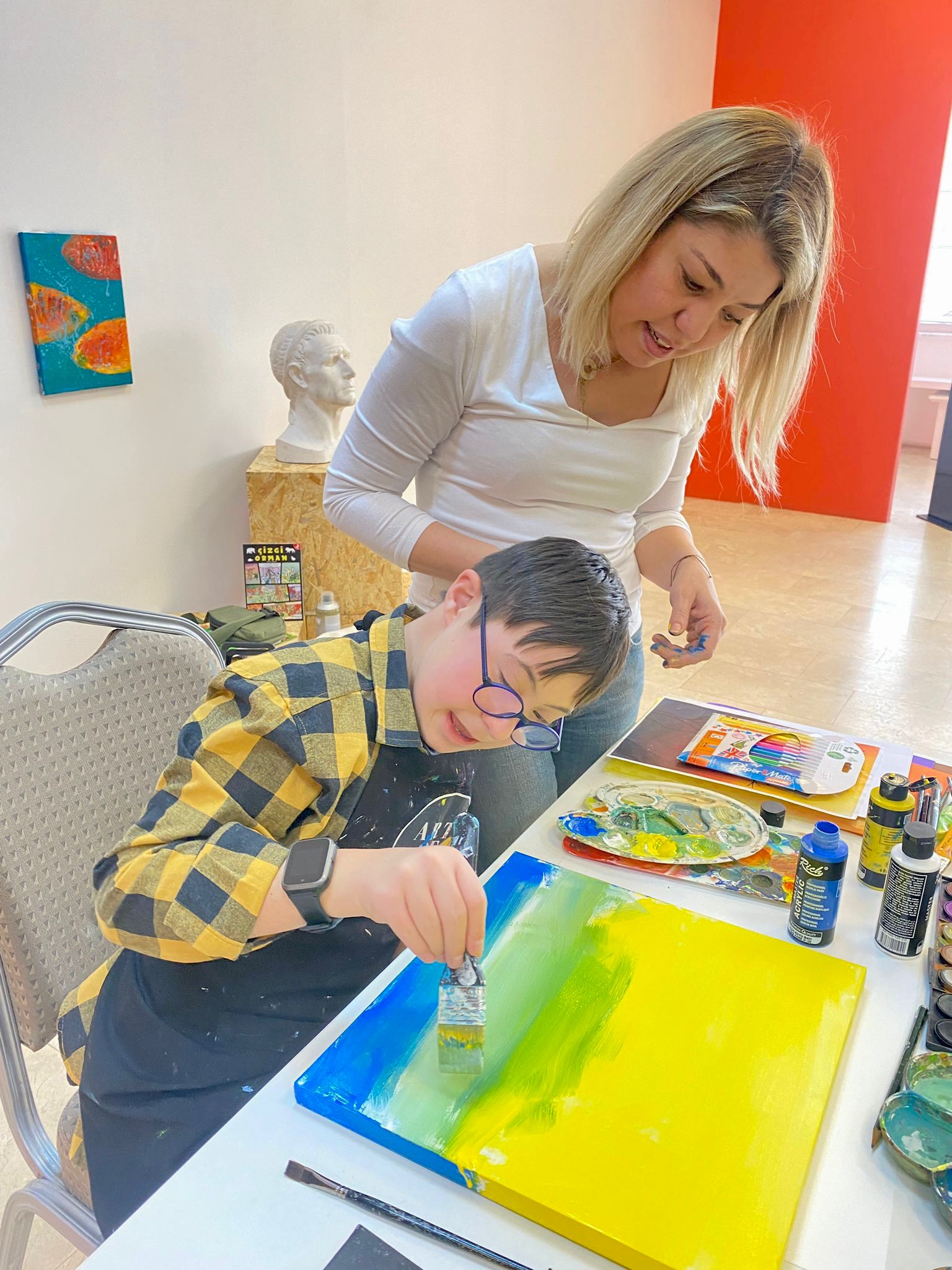 Dünya Down Sendromu Farkındalık Ayı kapsamında düzenlenen Resim Sergisi ile “SARP Sanata +1 Değer Katıyor!”