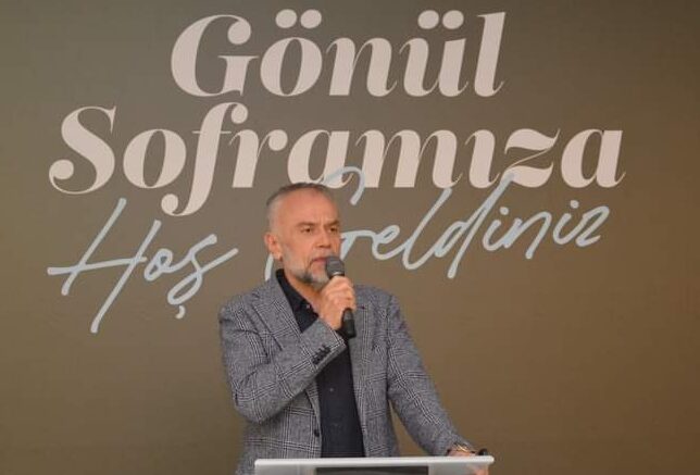 Çekmeköy Belediye Başkanı Ahmet Poyraz, Alevi Vatandaşlarla Bir Araya Geldi