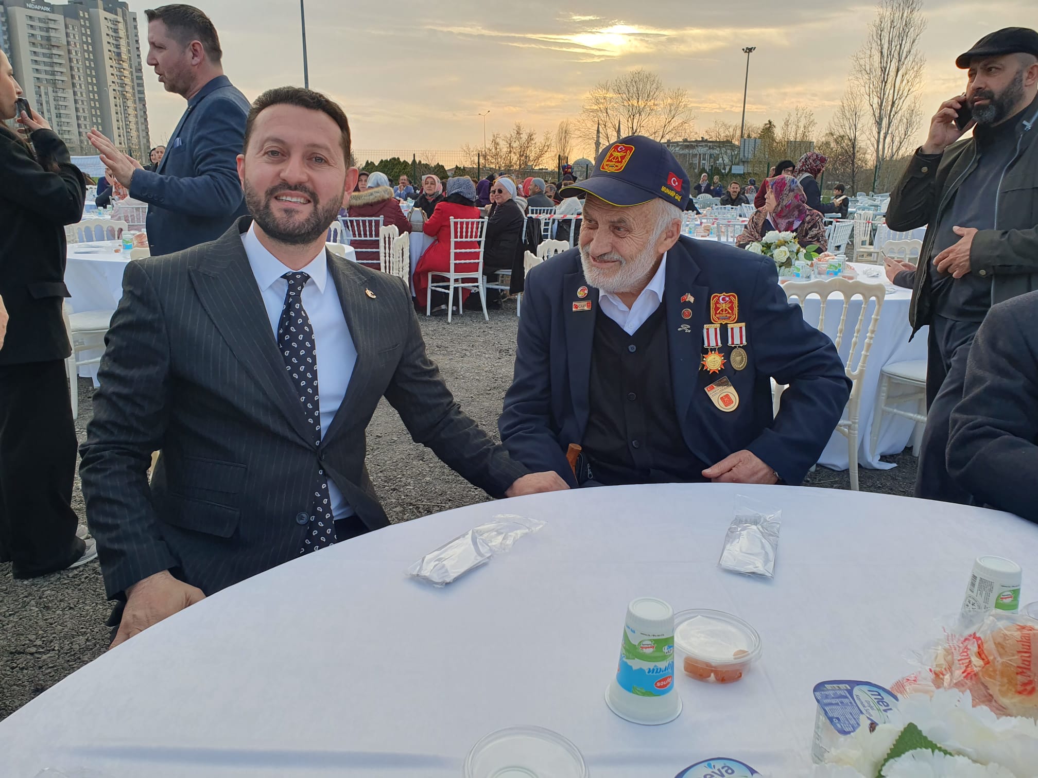 15 bin kişilik Çandef İftarında Zeynettin Aydın’a Tam Destek sözü verildi