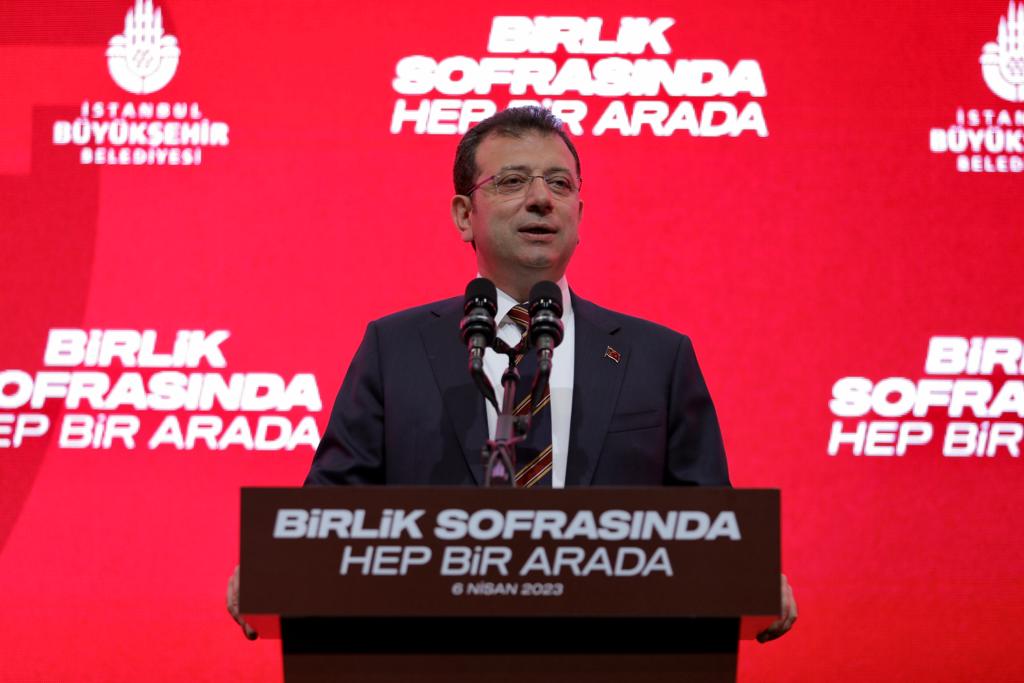İBB BAŞKANI İMAMOĞLU 3000 KİŞİLİK ‘BİRLİK SOFRASI’NDA