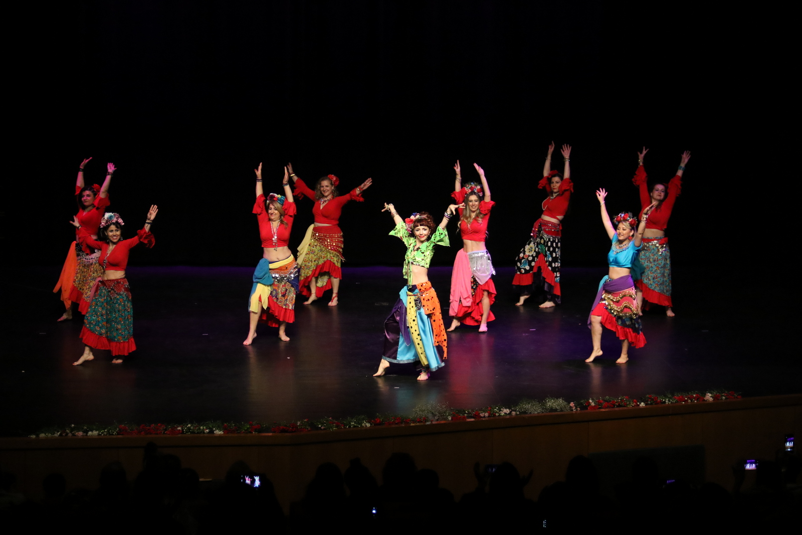 ATAŞEHİR BELEDİYESİ’NDEN YIL SONU GÖSTERİLERİ