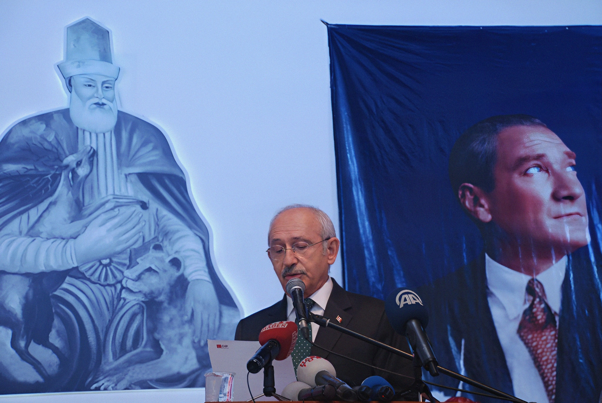 Kılıçdaroğlu'ndan İktidara Yönelik Ağır Eleştiri: Gazeteci Gözaltıları "Acziyetin ve Korkunun İlanı"