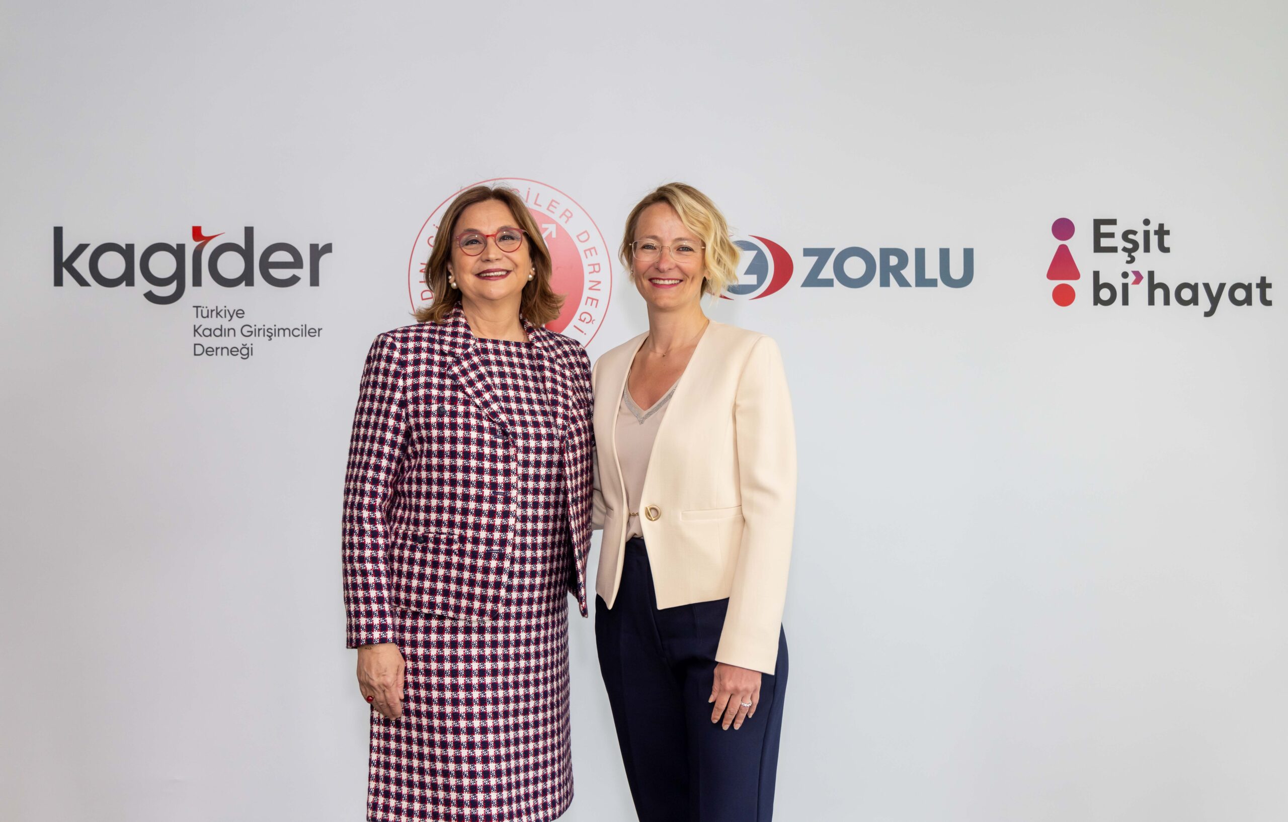 ZORLU GRUBU ŞİRKETLERİNE KAGİDER’DEN FIRSAT EŞİTLİĞİ MODELİ (FEM) SERTİFİKASI