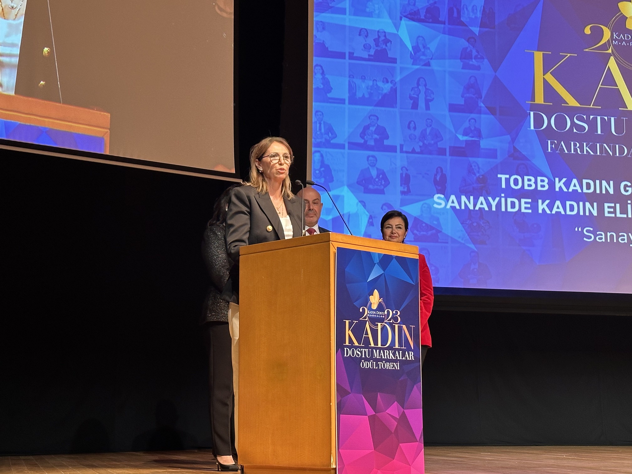 Tezmaksan Akademi, iki projesiyle Türkiye’deki “Kadın Dostu Markalar” arasına girdi