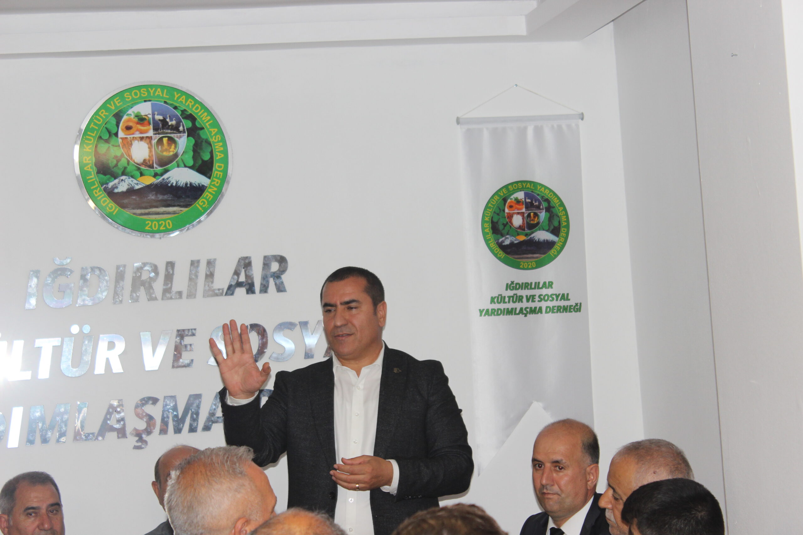 Çekmeköy Iğdırlılar Derneği, Halk Ekmek Yönetim Kurulu Başkanı Özgen Nama’yı ağırladı