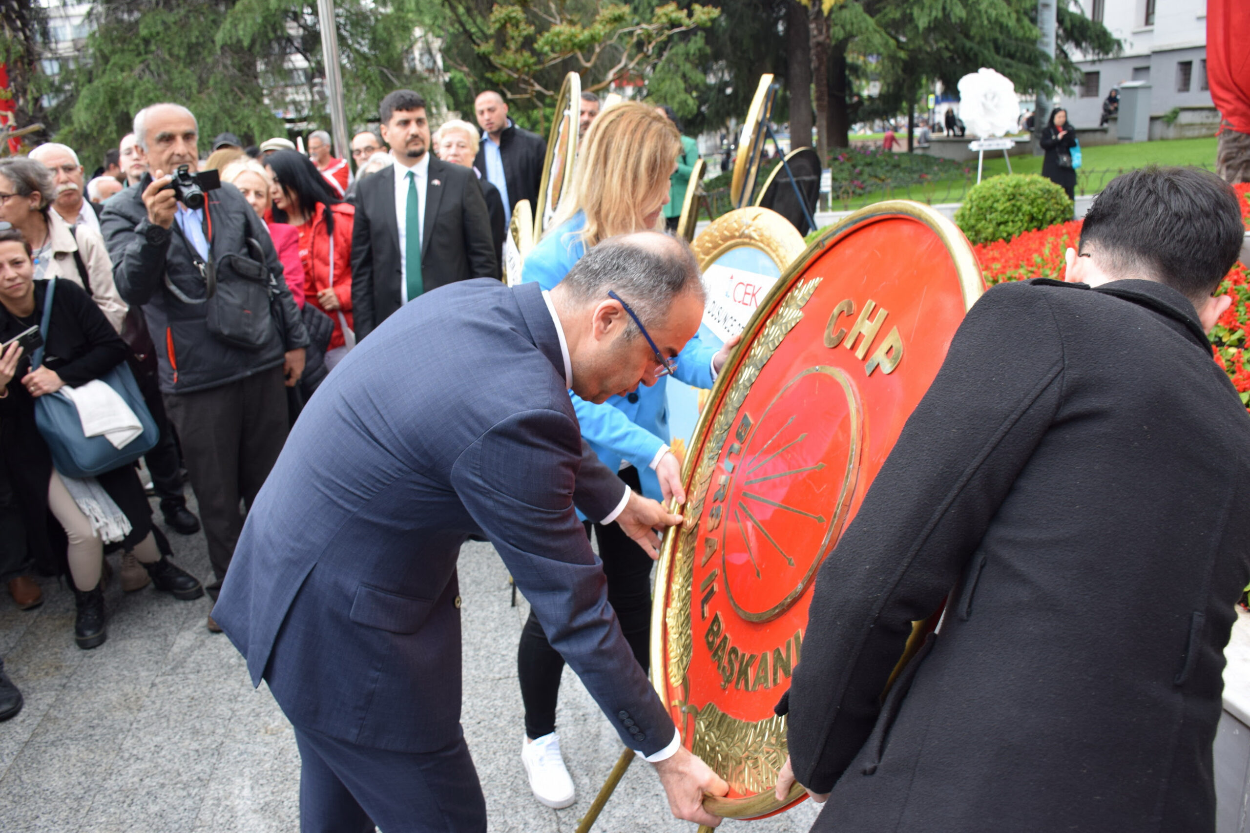 CHP Bursa Örgütü’nden coşkulu kutlama