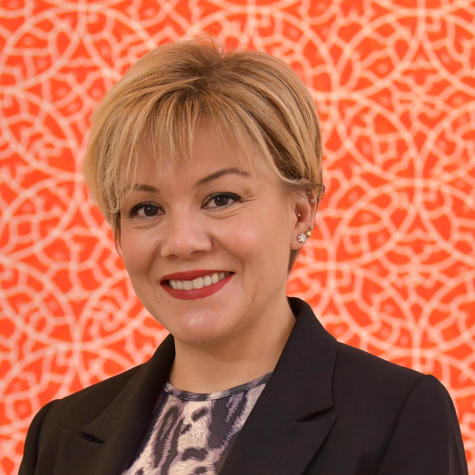 Seç Market “Gücünle Gülümse” projesi ile   kadın girişimcileri destekliyor