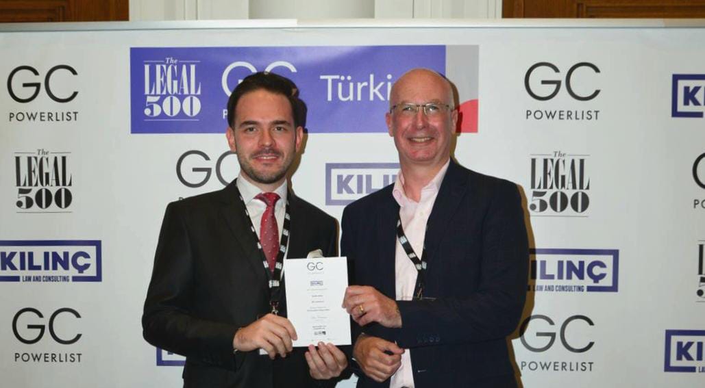 Ak Yatırım Hukuk ve Mevzuat Departman Müdürü Avukat Serdar Aslan, GC Powerlist: The Legal 500 Türkiye 2023 listesine adını yazdırdı.