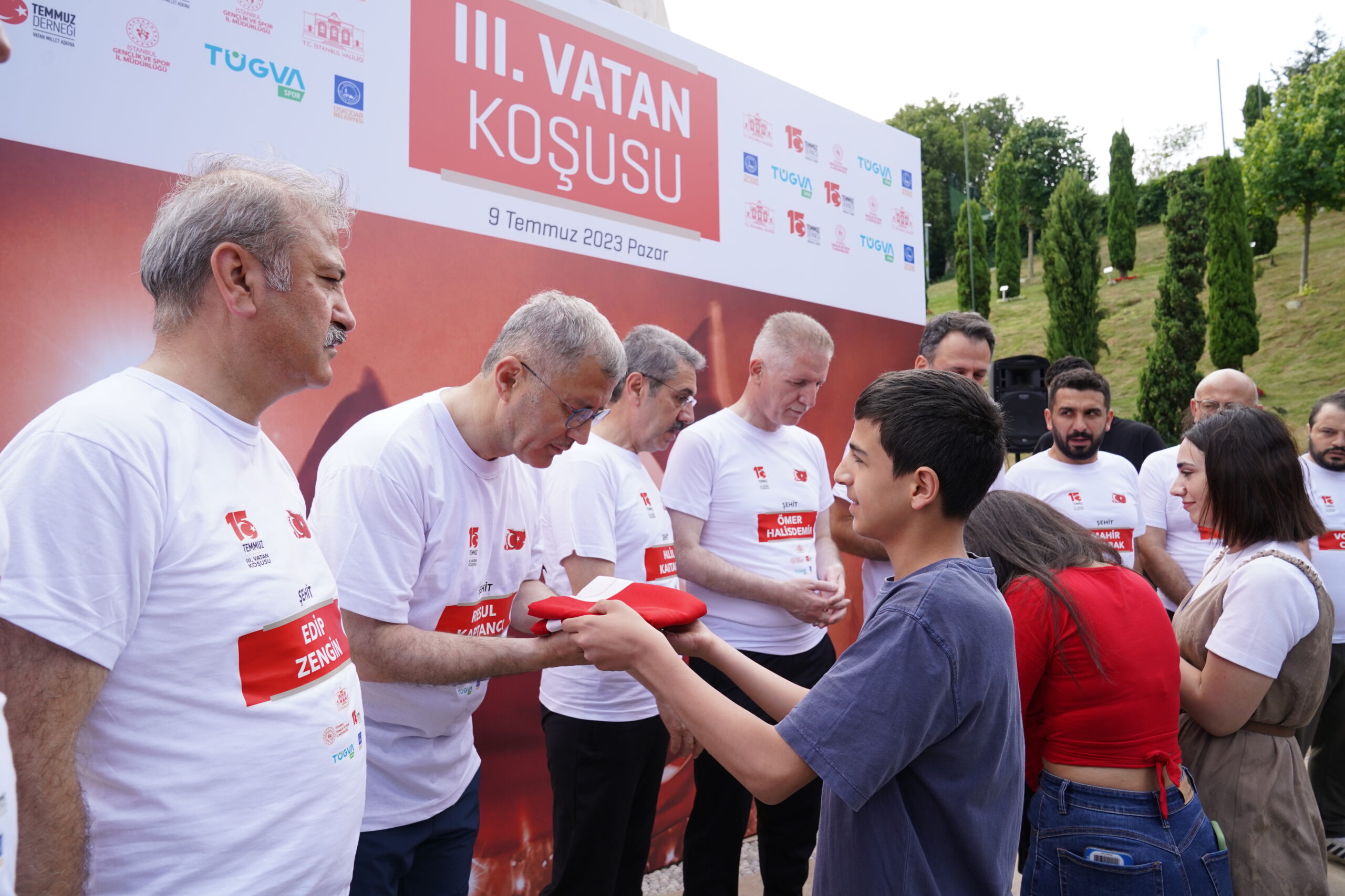 İSTANBUL ÜSKÜDAR’DA 15 TEMMUZ ŞEHİTLERİ “VATAN KOŞUSU” İLE ANILDI