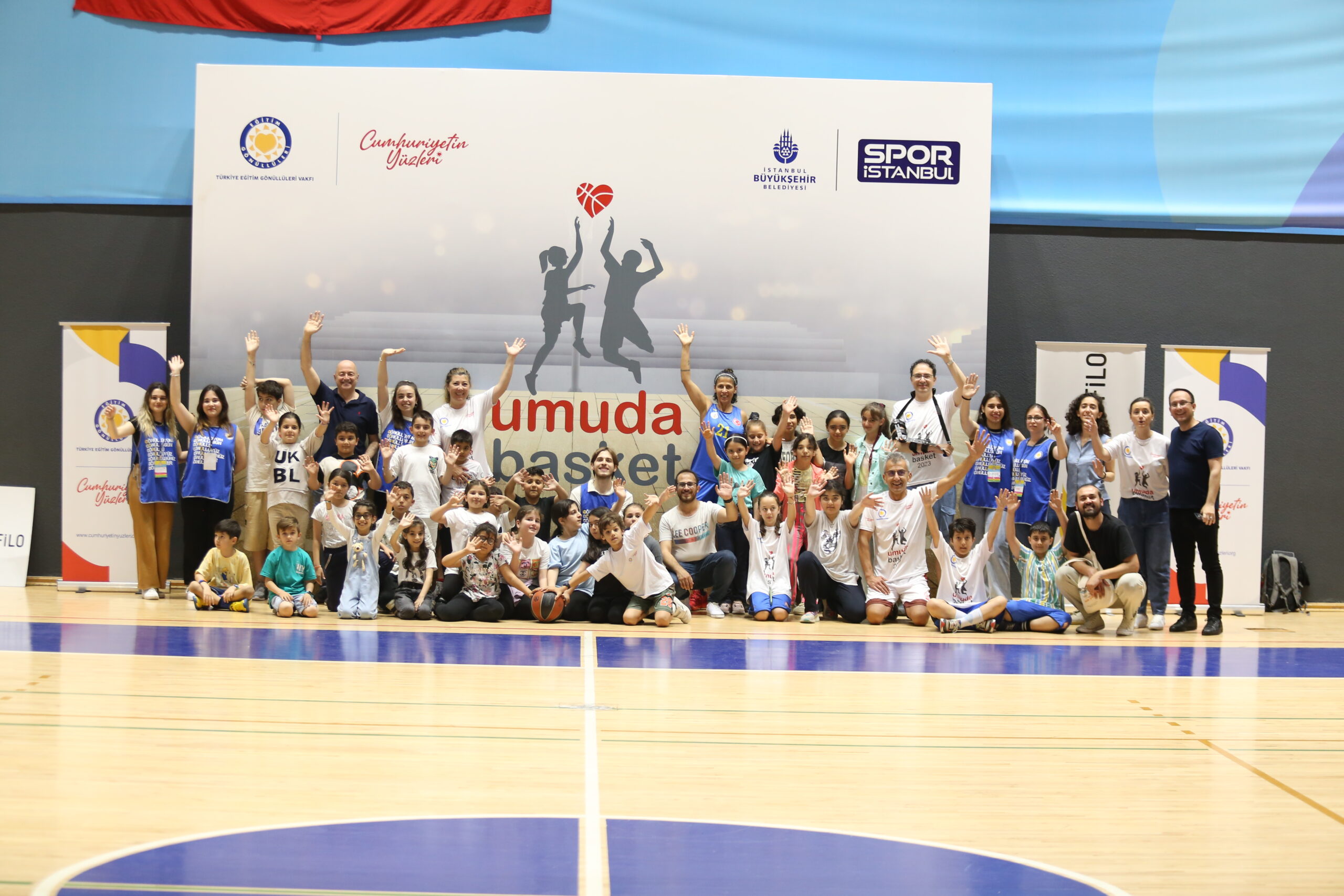 “Umuda Basket Veteran Basketbol Turnuvası” ile 272 TEGV’li çocuğun eğitimine destek sağlandı