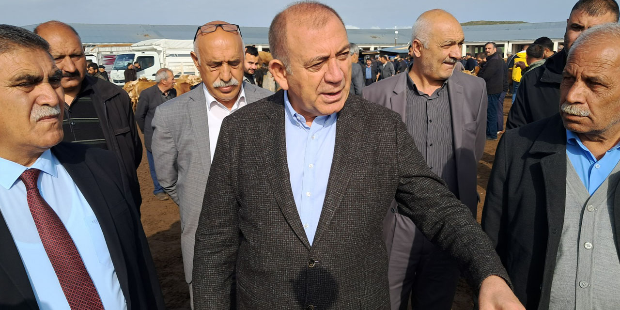 Gürsel Tekin'den Siyasette Ses Getirecek Çıkış: "Bazen Sadece Yük Hafifler"