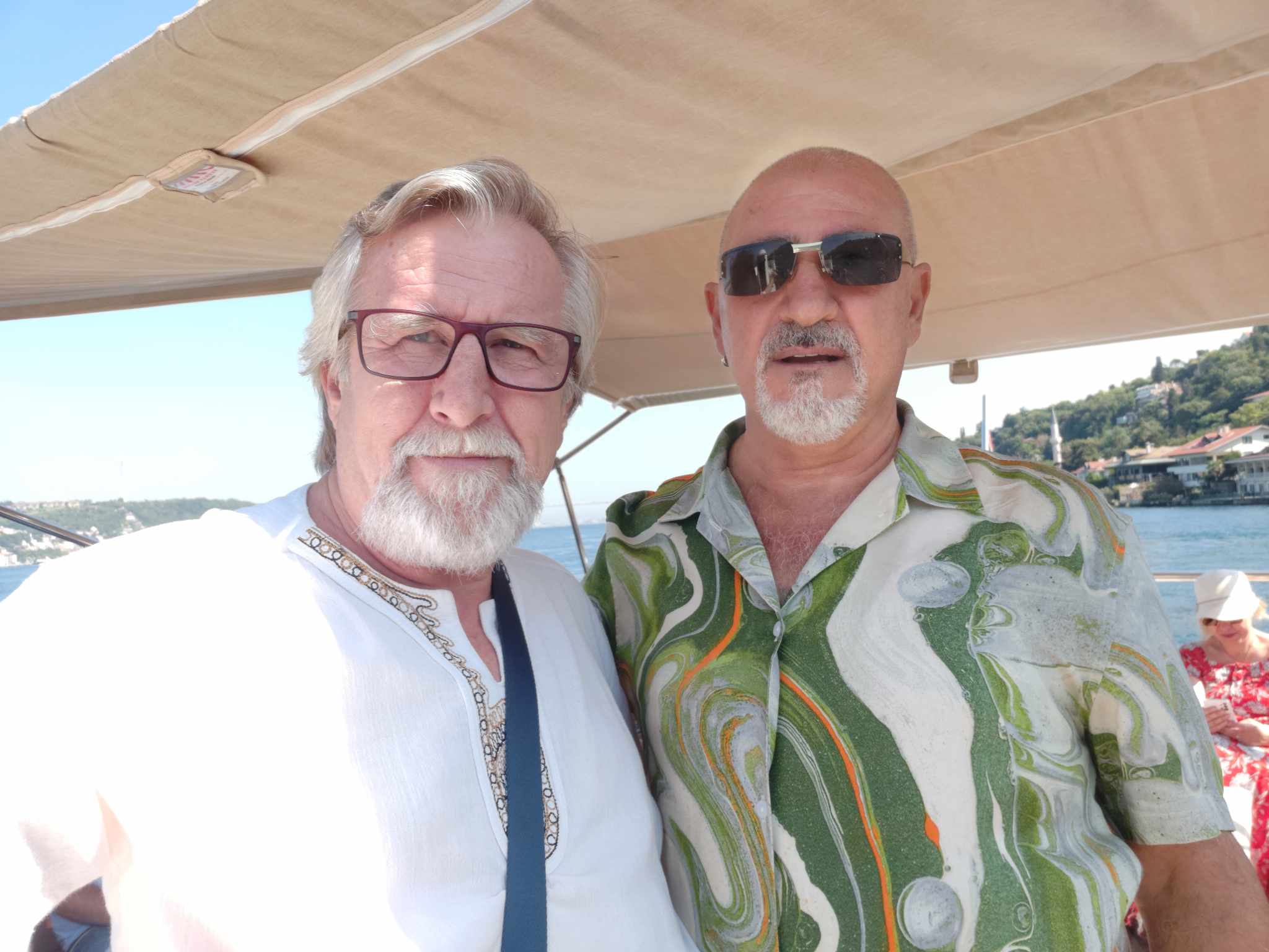 İstanbul Medya Boğazın Serin Sularından Geçti