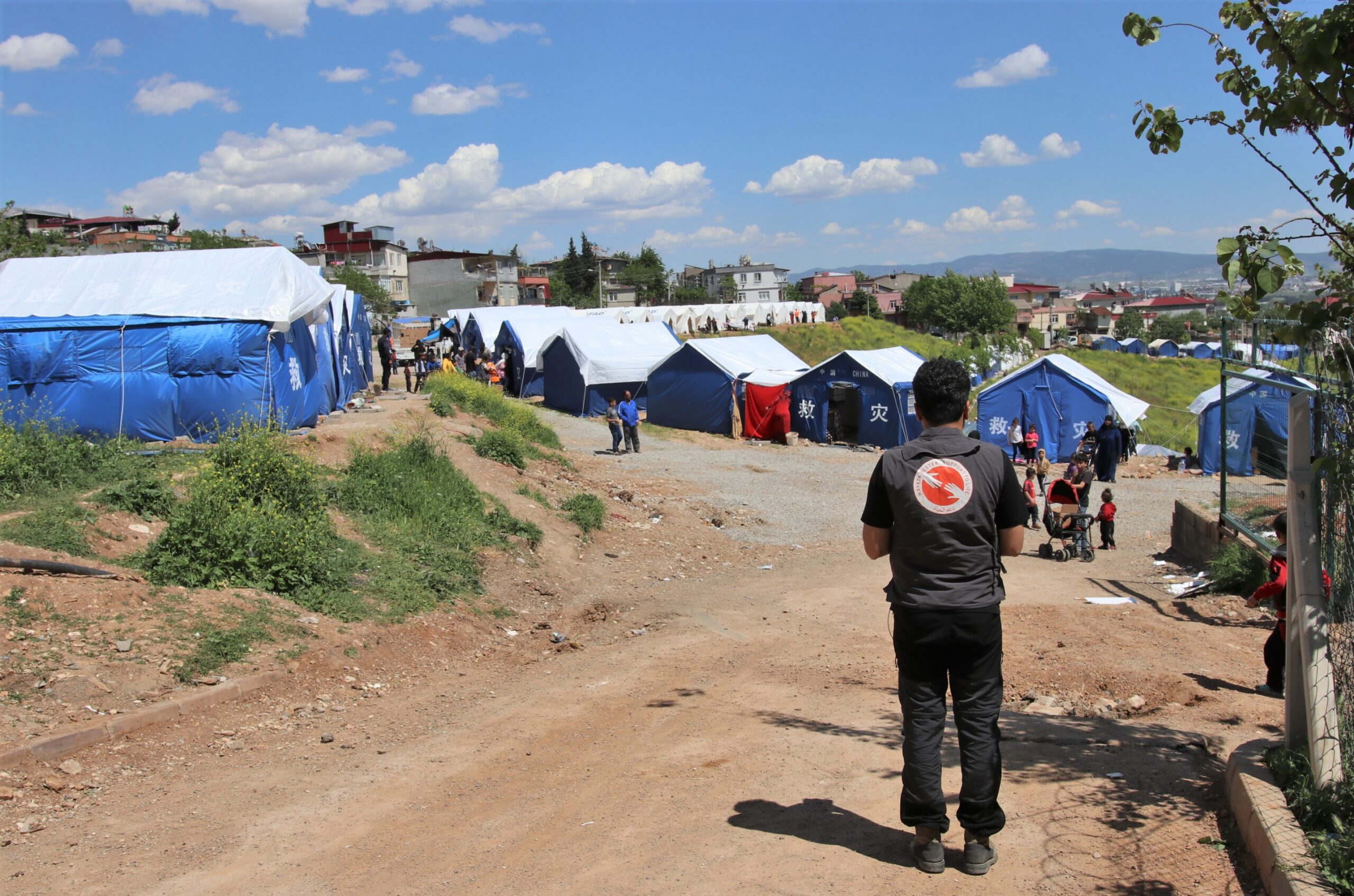 Hayata Destek Derneği Dünya İnsani Yardım Günü’nde  ‘#NeOlursaOlsun Sahadayız’ diyor 
