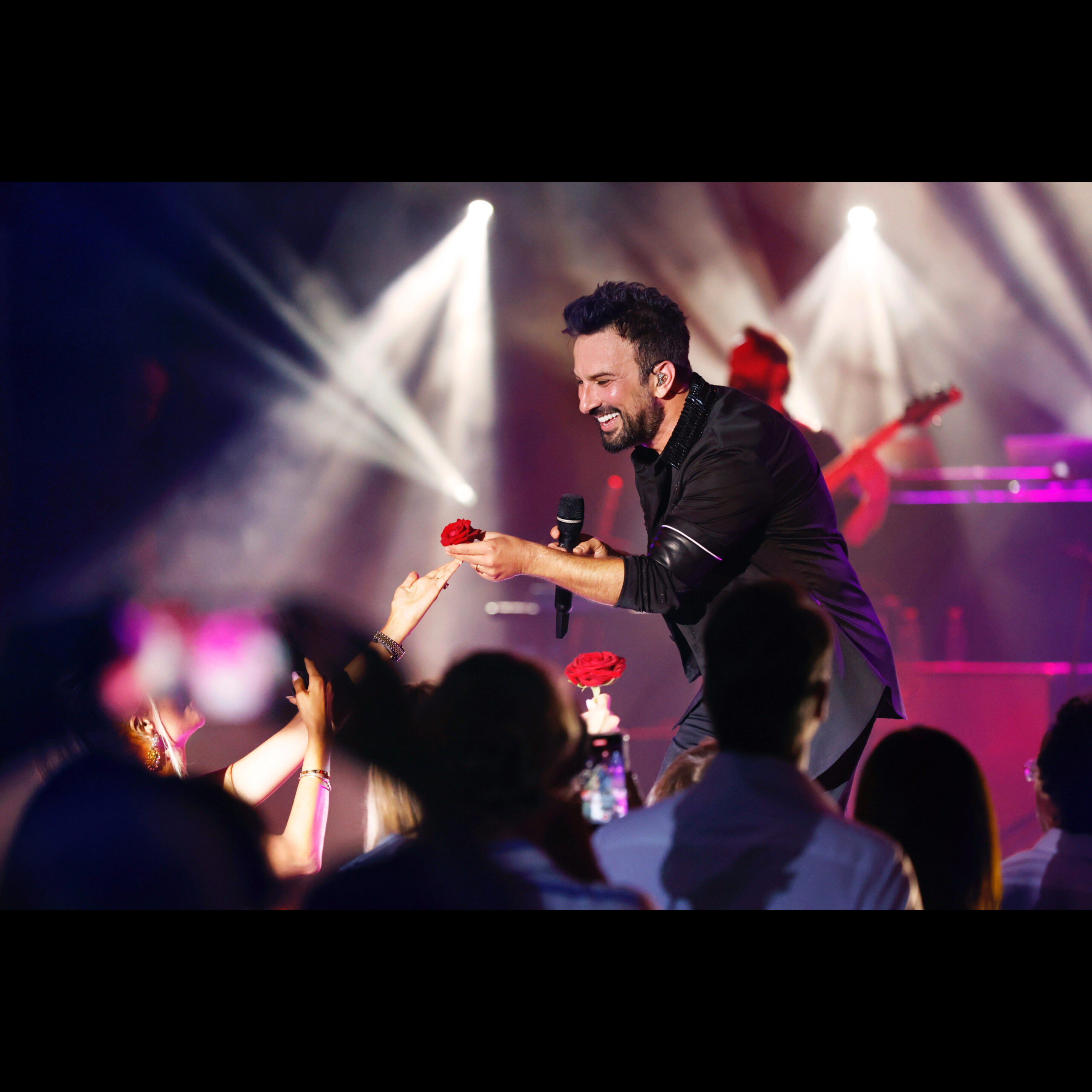 Megastar Tarkan’dan İstanbul’da Rekor İlgi Gören 8 Konserlik Seri