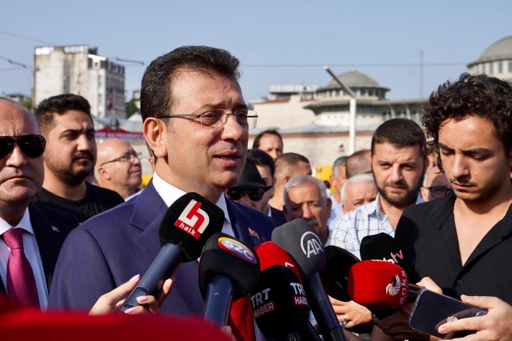 BAŞKAN İMAMOĞLU: CUMHURİYET’E VE ATATÜRK’E LAYIK BİREYLER OLMAYI İNŞALLAH BAŞARIRIZ