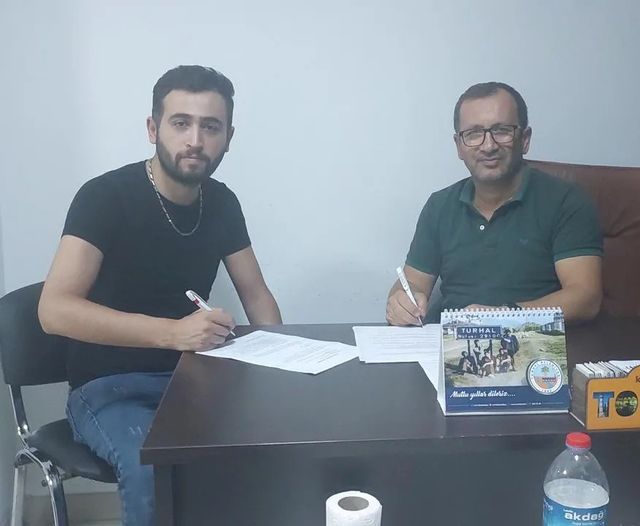 “Tohatlıyız Heri” Filminin Yönetmeni Yasin Acun ile Sözleşme İmzalandı