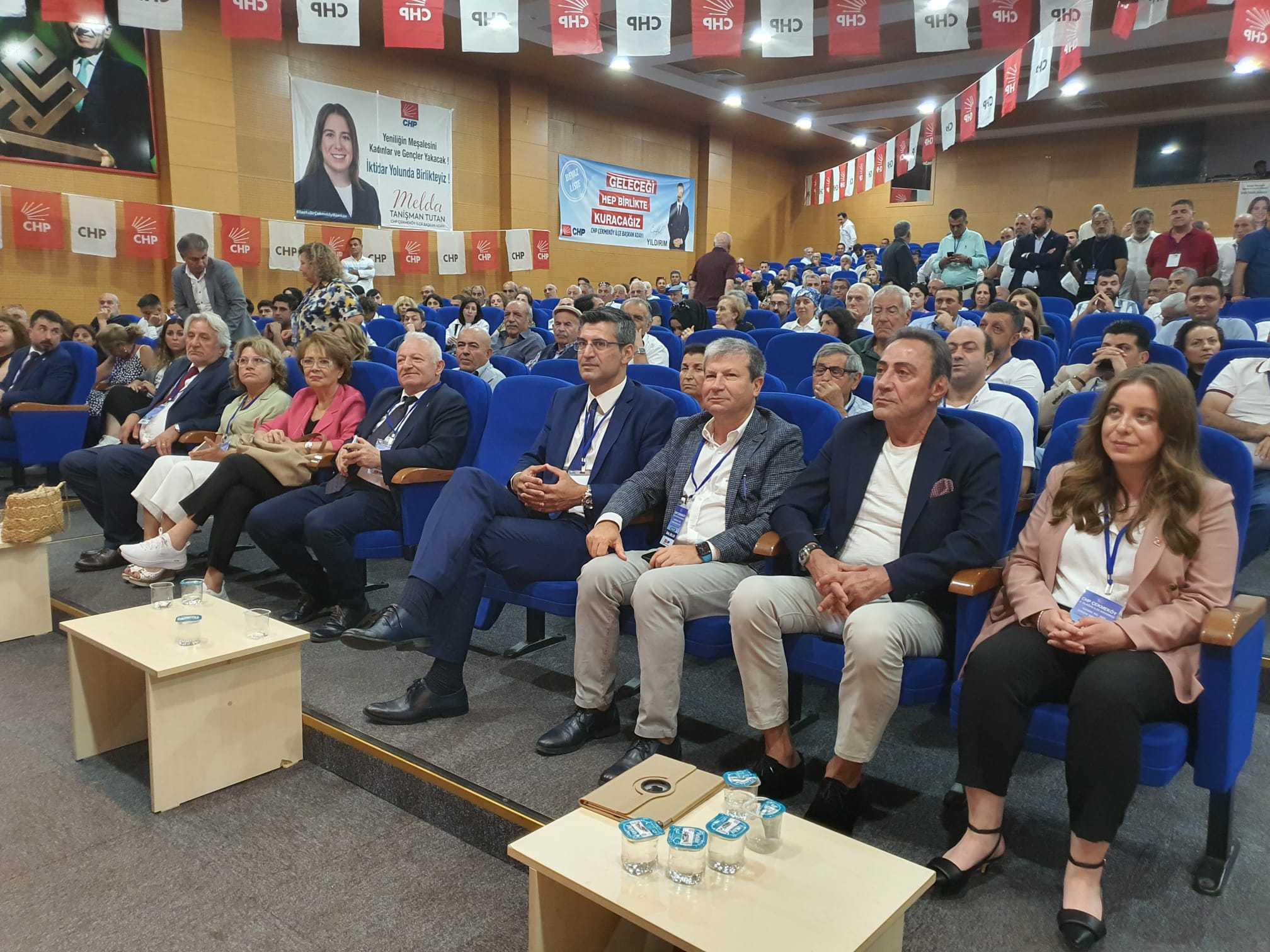 Çekmeköy İlçesinde CHP’nin Kadın Adayı Melda Tanışman İlçe Kongresini Kazandı!”