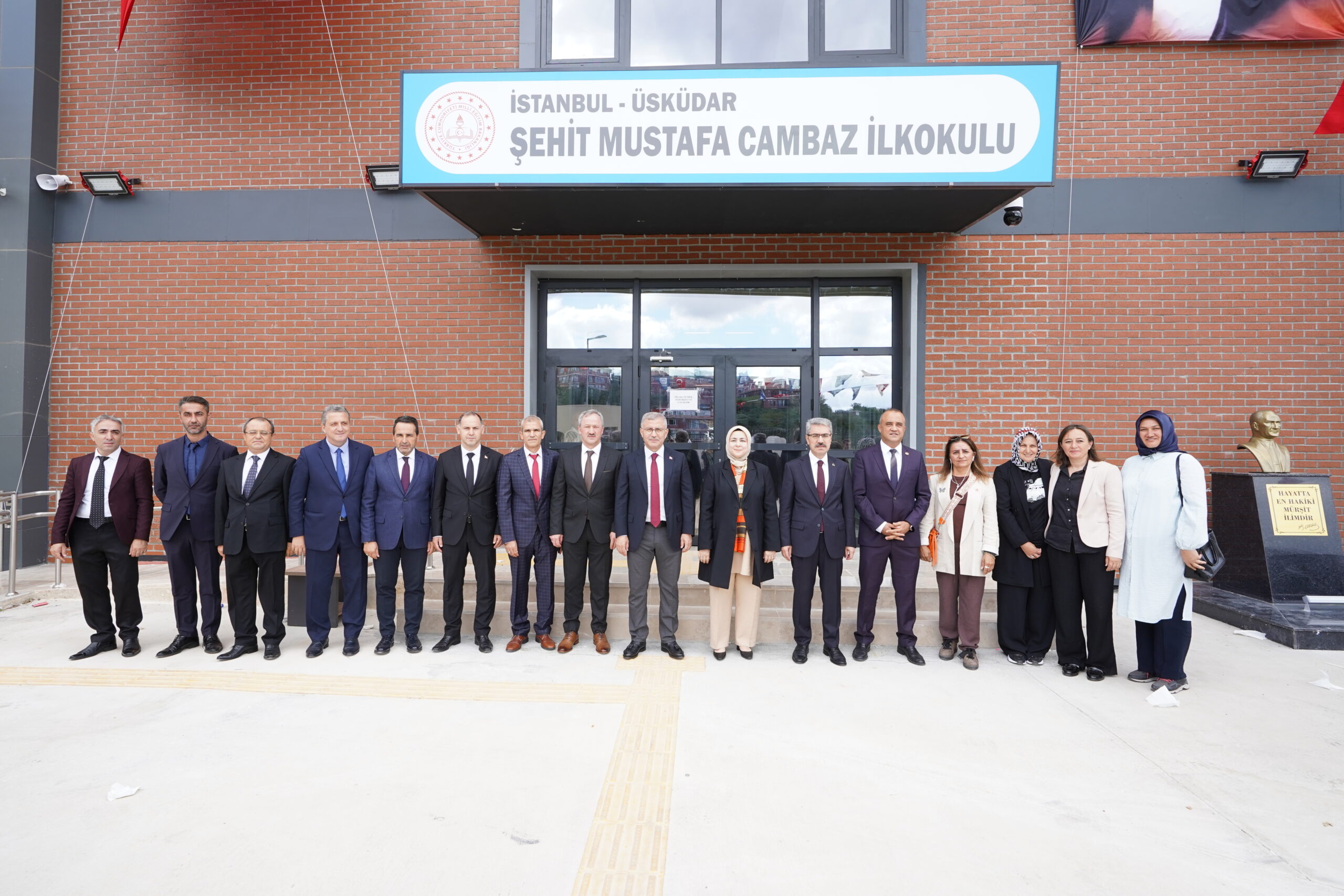 ÜSKÜDAR YENİ ÖĞRETİM YILINA ŞEHİT MUSTAFA CAMBAZ İLKOKULU AÇILIŞIYLA BAŞLADI