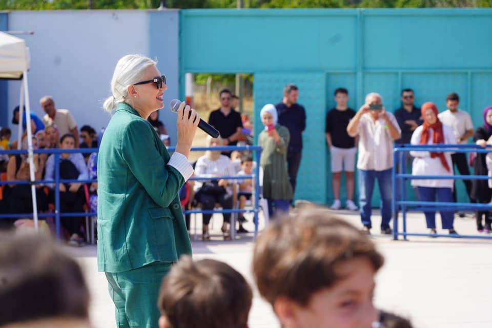 Bilecik Belediye Başkanı Melek Mızrak Subaşı, son dönemde İstanbul Büyükşehir Belediye Başkanı Ekrem İmamoğlu ile birlikte çekildiği bir fotoğraf ile gündeme geldi