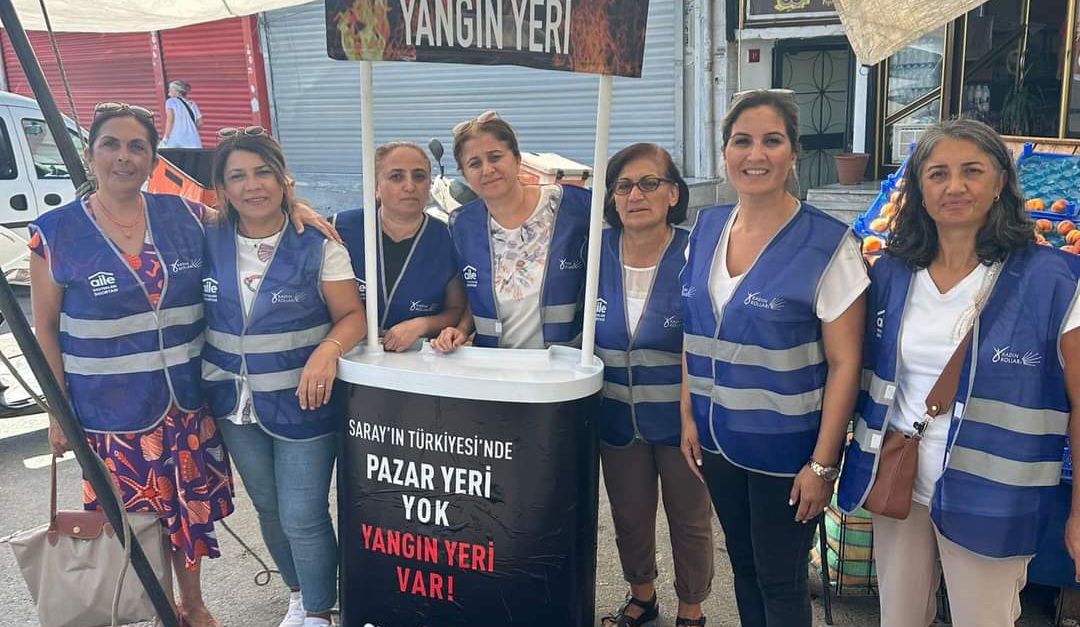 ATAŞEHİR CHP KADIN KOLLARI BAŞKANI SEVAL DÜZENLİ, VATANDAŞLARIN YANINDA OLUYOR