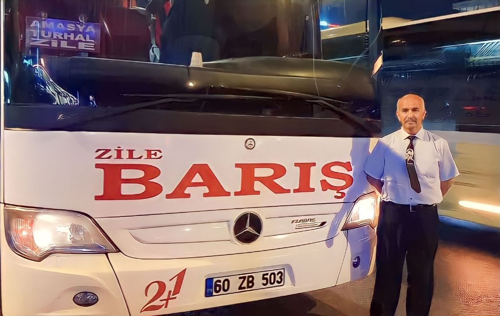 “Efsane Geri Döndü: Baba Mesleğiyle Şehirler Arası Otobüs Hizmetine Devam!