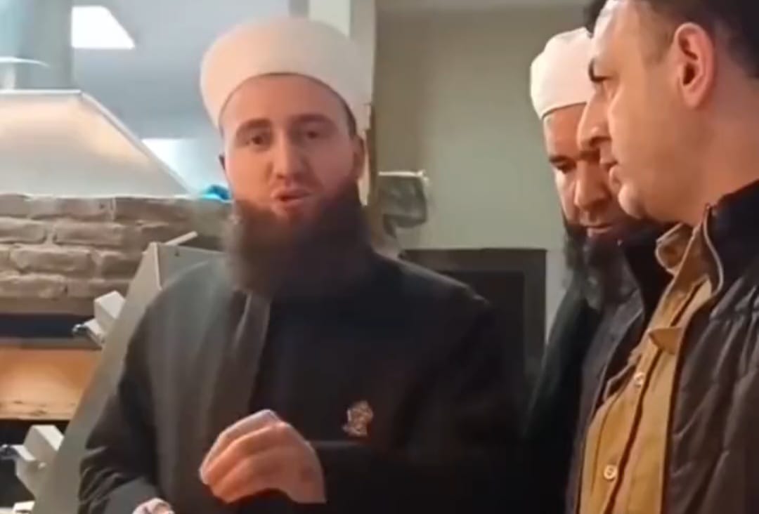 İstanbul’da Pideci Dükkanında Nazar Boncuğu Tartışması