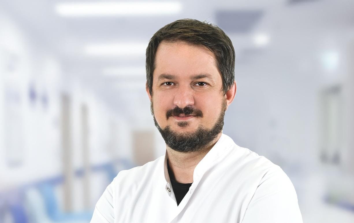 “Travma Olmaksızın Ayak Bileğinde Ortaya Çıkan Ağrılar Farklı Hastalıkların Habercisi Olabilir!”