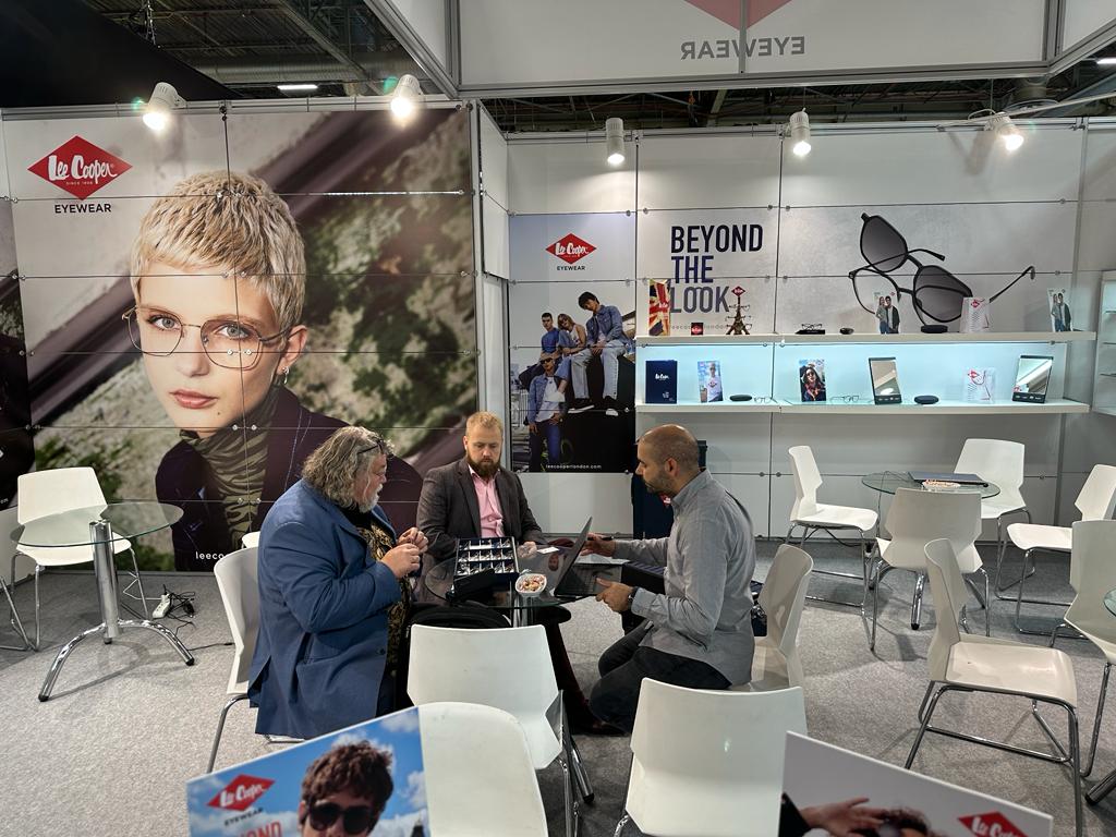 LEE COOPER GENÇ VE ENERJİK TASARIMLARIYLA SILMO PARİS’İN GÖZDESİ OLDU!