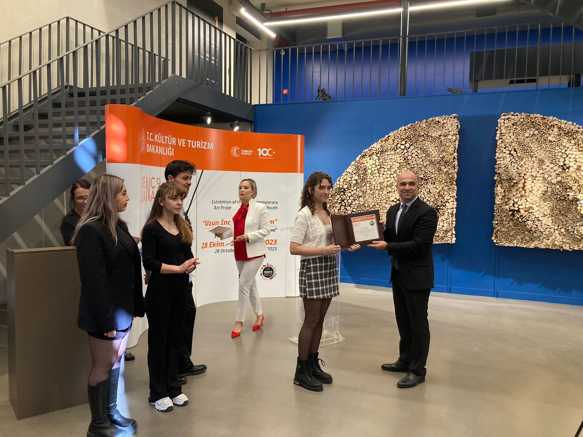 GENÇ SANATÇILAR ESERLERİ İLE İZMİR KÜLTÜR SANAT FABRİKASI’NDA