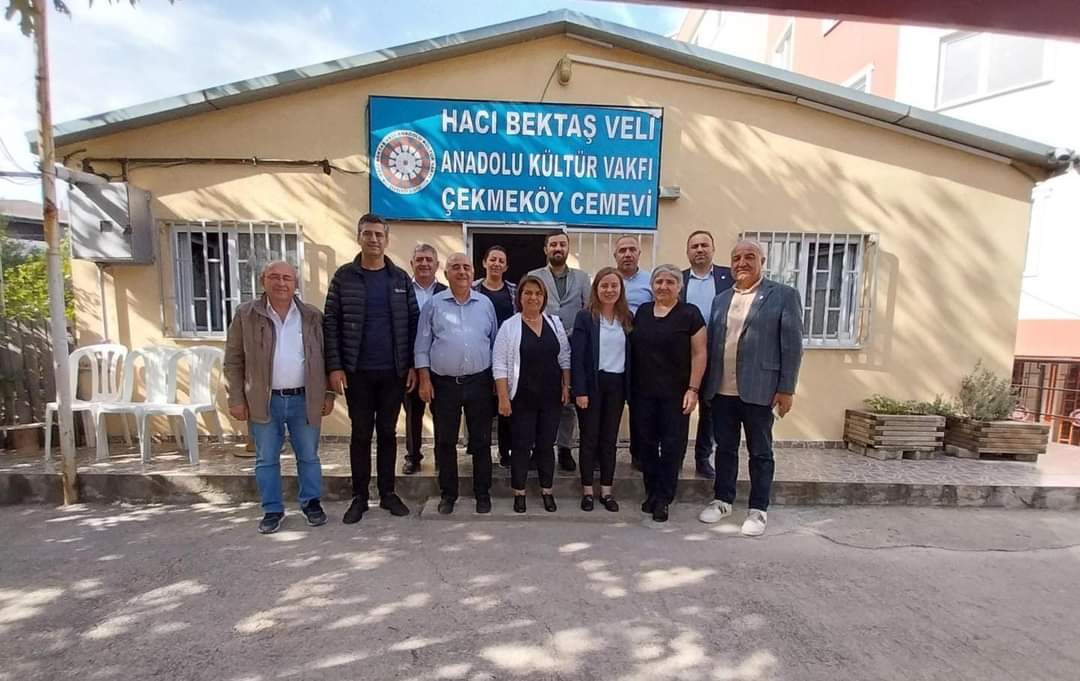 “Çekmeköy CHP İlçe Başkanı Melda Tanışman, Hacı Bektaş Veli Anadolu Kültürvakfı Cemevi Şubesini Ziyaret Etti ve Birlik Mesajları Verdi”