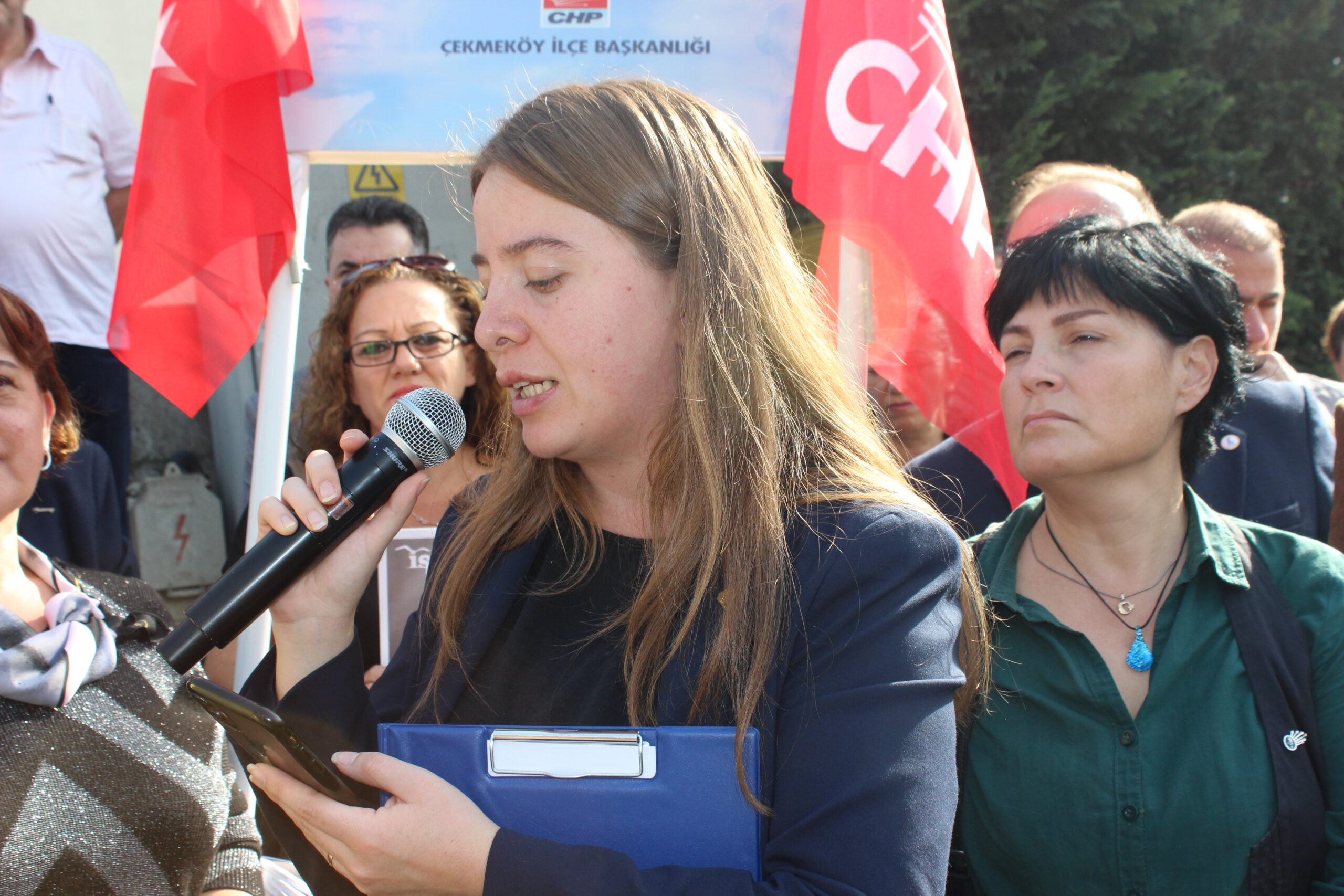 Çekmeköy’de Ulus Pazarı Taşıma Kararı Tartışmaları Alevlendirdi